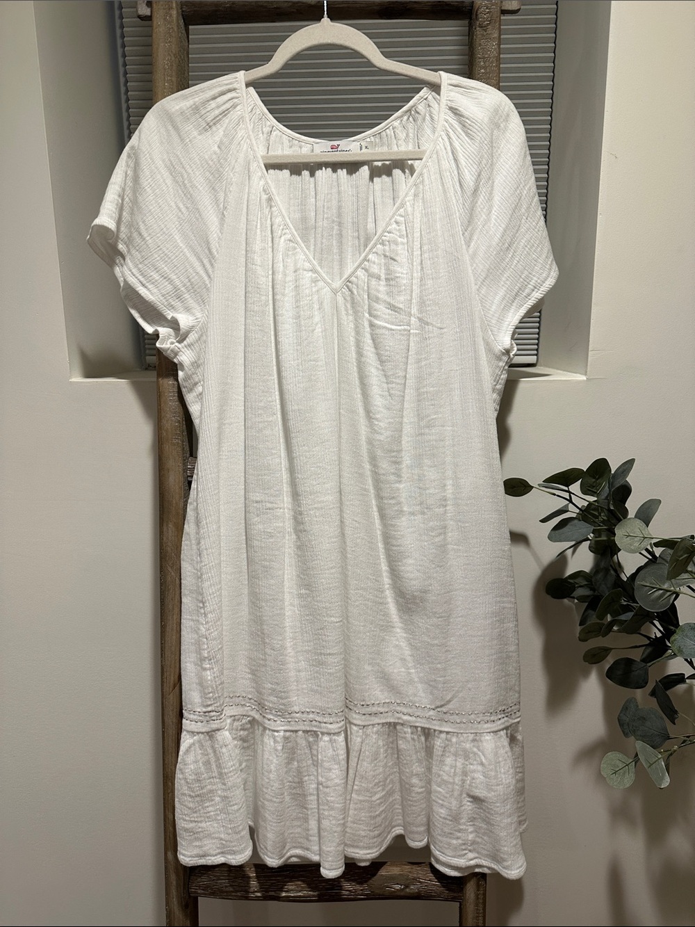 Vineyard Vines White Cotton V-Neck Short Sleeve Dress - NWOT
